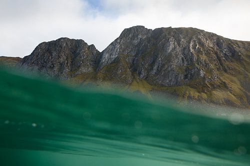 MOUNTAINS FROM THE SEA