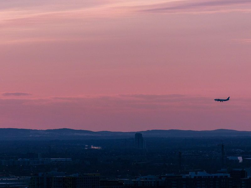 Montreal by Hello Pompoyo