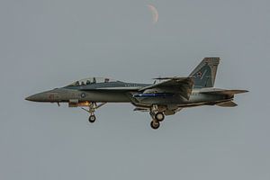 Landung einer Boeing F/A-18F Super Hornet der U.S. Navy.