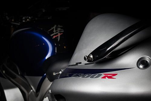 Close up foto van een Suzuki Hayabusa GSX 1300 R.
