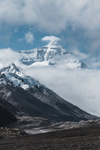 Mount Everest by Hello Pompoyo