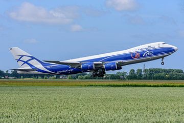 Take-off AirBridgeCargo Boeing 747-8. van Jaap van den Berg