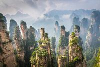 Landschap met zandsteen pilaren in China