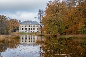 Herbstfarben im Park um Schloss Broekhuizen