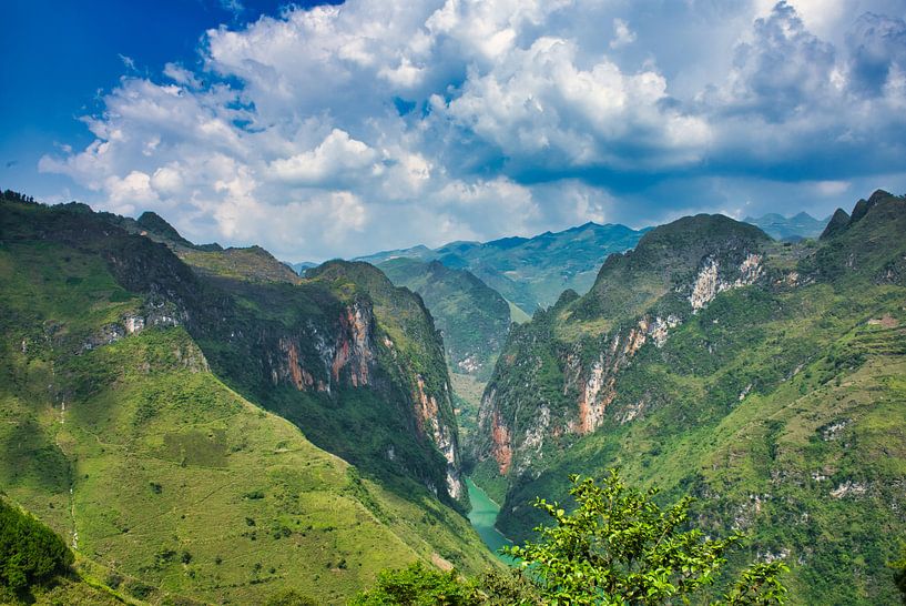 Ma Pi Leng pass Vietnam by Bart Nikkels
