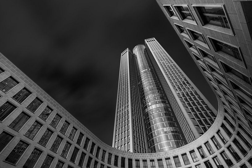 Der schwarze &amp; weiße Turm von Renato Dehnhardt