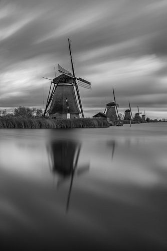 Moulins à vent de Kinderdijk en noir et blanc sur Tux Photography