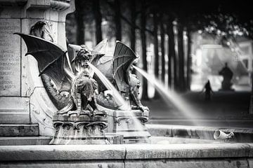 Der Drachenbrunnen von Leo van Valkenburg