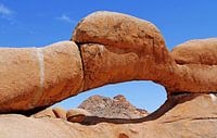 Rock Arch at the Spitzkoppe, Namibia van W. Woyke thumbnail
