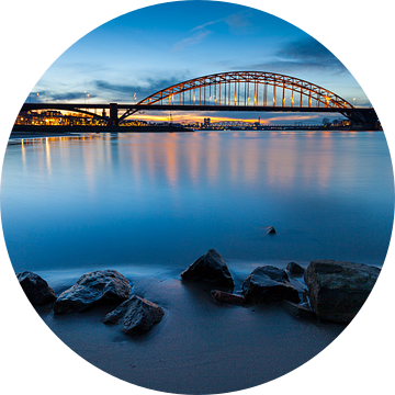 De bruggen van Nijmegen over de Waal van Jeroen Savelkouls Fotografie