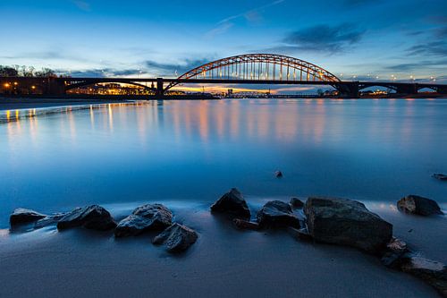 De bruggen van Nijmegen over de Waal