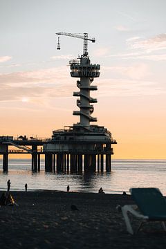 Summer evening in Scheveningen by Endre Lommatzsch