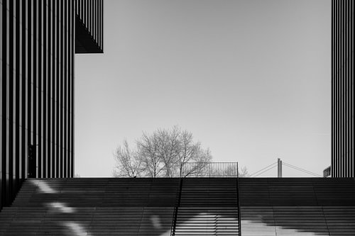 Treppe mit Licht und Schatten