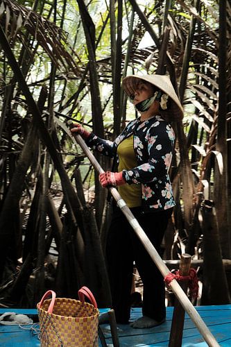 Vietnamesische Frau auf dem Mekong von Sander van Kal
