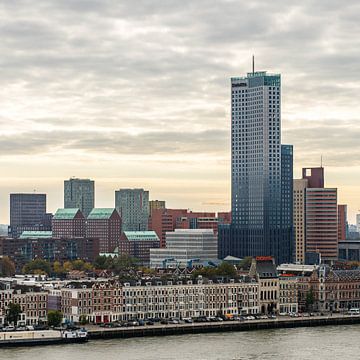 Skyline Rotterdam van Jim van Iterson