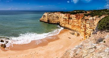 Kustlandschap aan de Algarve van Dirk Rüter