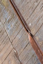 Industriele verroeste stalen strippen en beton von Tonko Oosterink