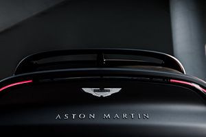 Aston Martin DBX by Dennis Wierenga