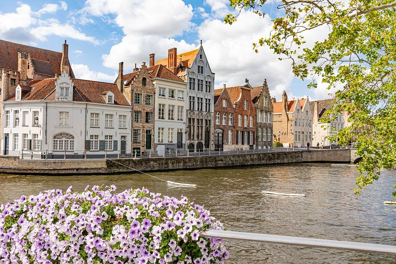 Kanal in Brügge von Martine Moens
