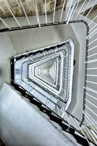 Eindeloos trappenhuis