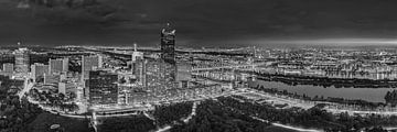 Wenen met uitzicht op de Donaucity in zwart-wit. van Manfred Voss, Schwarz-weiss Fotografie