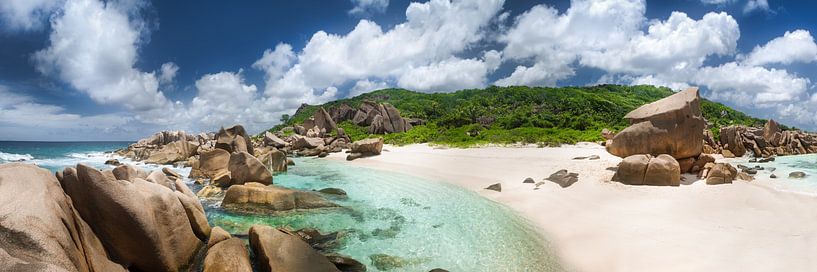 Eenzaam strand op de Seychellen van Voss Fine Art Fotografie