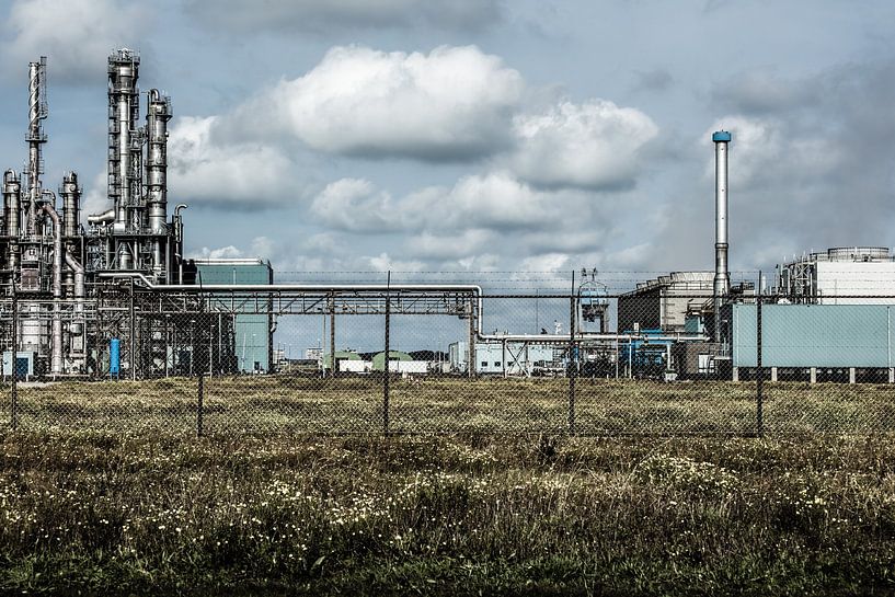 the beauty of industry by SchraMedia