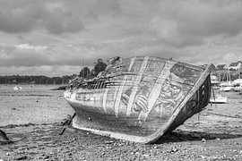 HDR urbex Cimetiere a bateaux scheepskerkhof te Quelmer bretagne