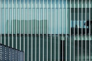 Fenêtres d'un immeuble de bureaux sur Werner Lerooy