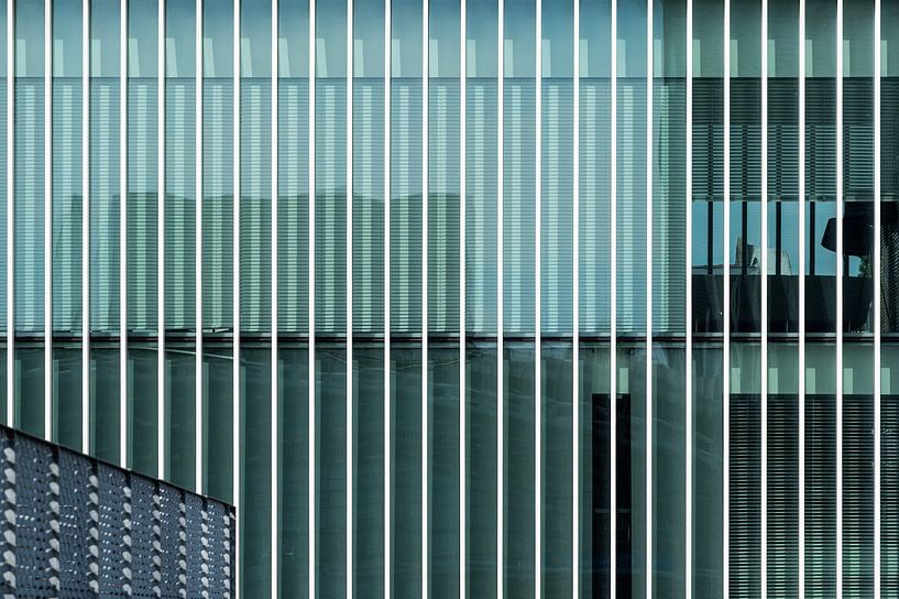 Fenêtres d'un immeuble de bureaux par Werner Lerooy