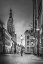 Malerische Breda Straße während magischen Sonnenuntergang - Schwarz / Weiß von Jesper Stegers Miniaturansicht