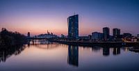 Frankfurt am Main bij zonsondergang van Frank Herrmann thumbnail