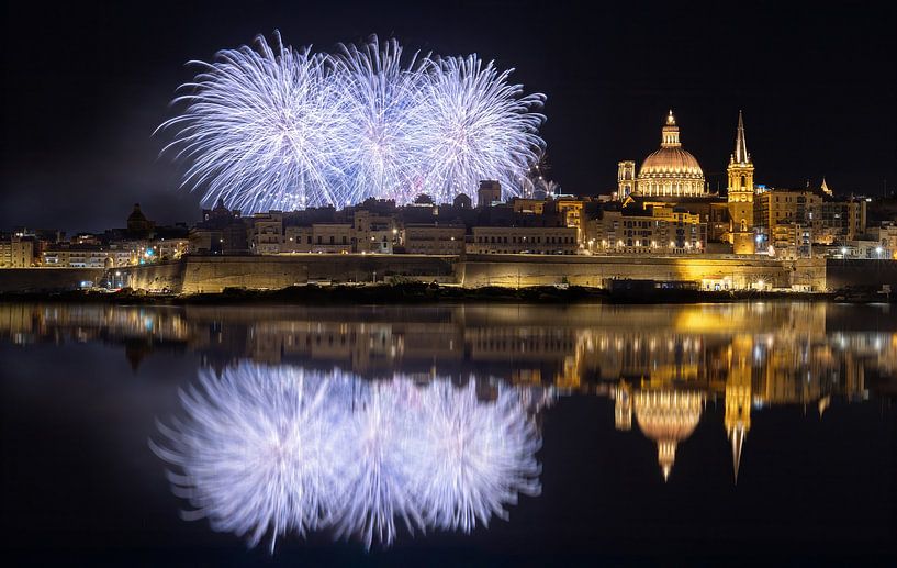 Malta Fireworks van Costas Ganasos