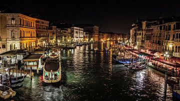 Canal grande Venetië @ Night van Rob Boon
