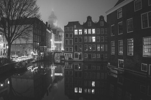 Seawall Amsterdam in Black and White – Foggy Canal with Reflection