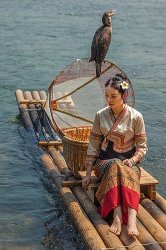 Meisje op de li rivier