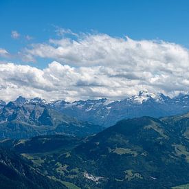 Mountain scenery in the Swiss Alps by Norbert Erinkveld