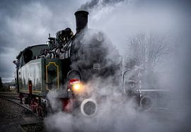steam train by Bas Quaedvlieg