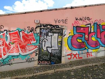 Lissabon, Portugal graffiti wall sur Liza Foppen