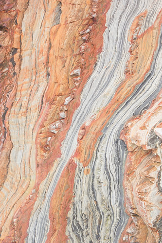 Natural stone pattern: orange and grey