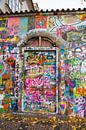 John Lennon muur in Praag, Tsjechie van Joost Adriaanse thumbnail