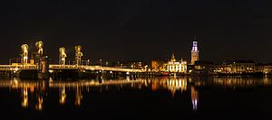 Stadtbrücke Kampen bei Nacht von Jos van de Pas