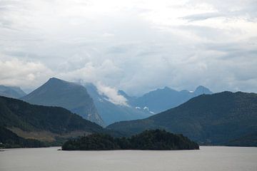 küste in norwegen von Karijn | Fine art Natuur en Reis Fotografie