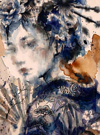 Élégance japonaise – Une geisha rêveuse en aquarelle aux tons bleus et ocres sur Julian Cross