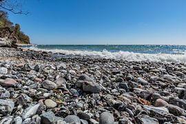 Déferlement sur la côte dans la Stubbenkammer près de Sassnitz sur GH Foto & Artdesign