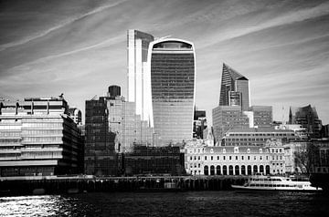 The Walkie-Talkie by Arjen van de Belt