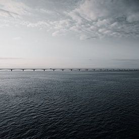Zeelandbrug in einem anderen Licht von Nike Liscaljet Photography