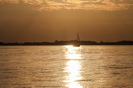 Boot bei Sonnenuntergang von Michel Jansen Photography