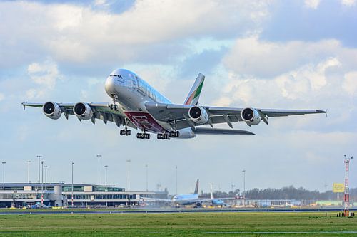 Emirates Airbus A380 passagiersvliegtuig.