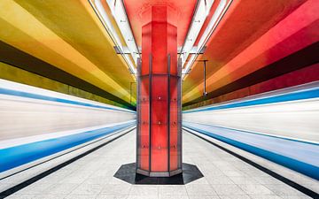 Munich Subway by Martijn Kort